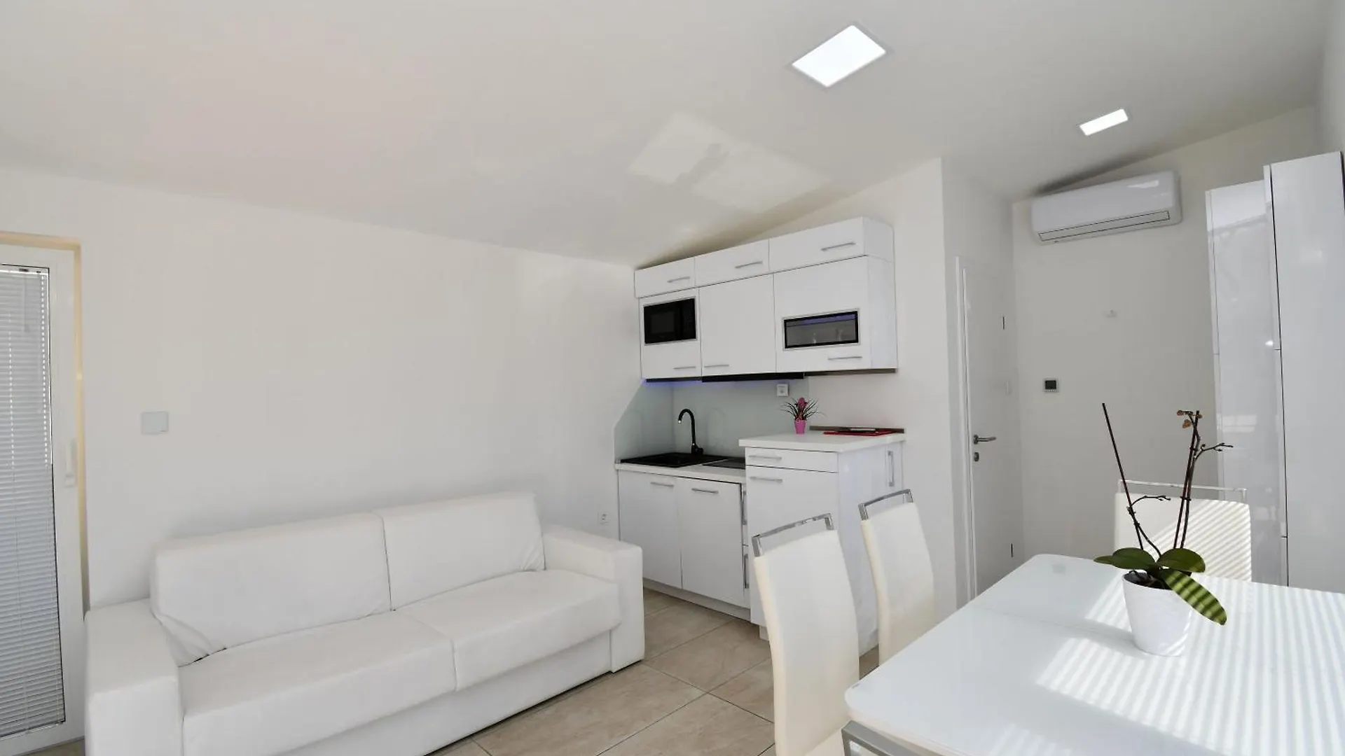 Apartments Lux With Pool Matulji 0*,
