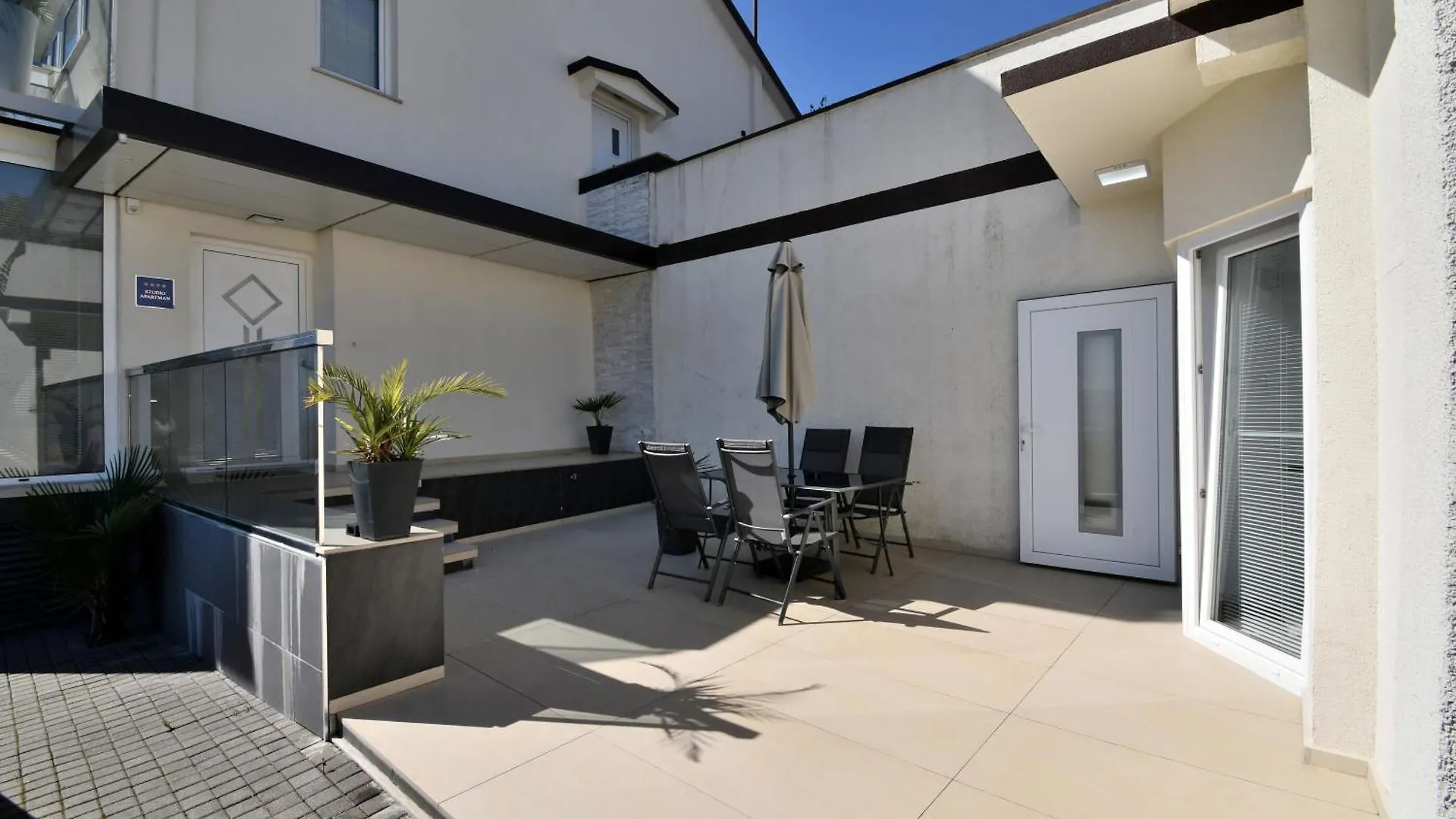 Apartments Lux With Pool Matulji 0*,