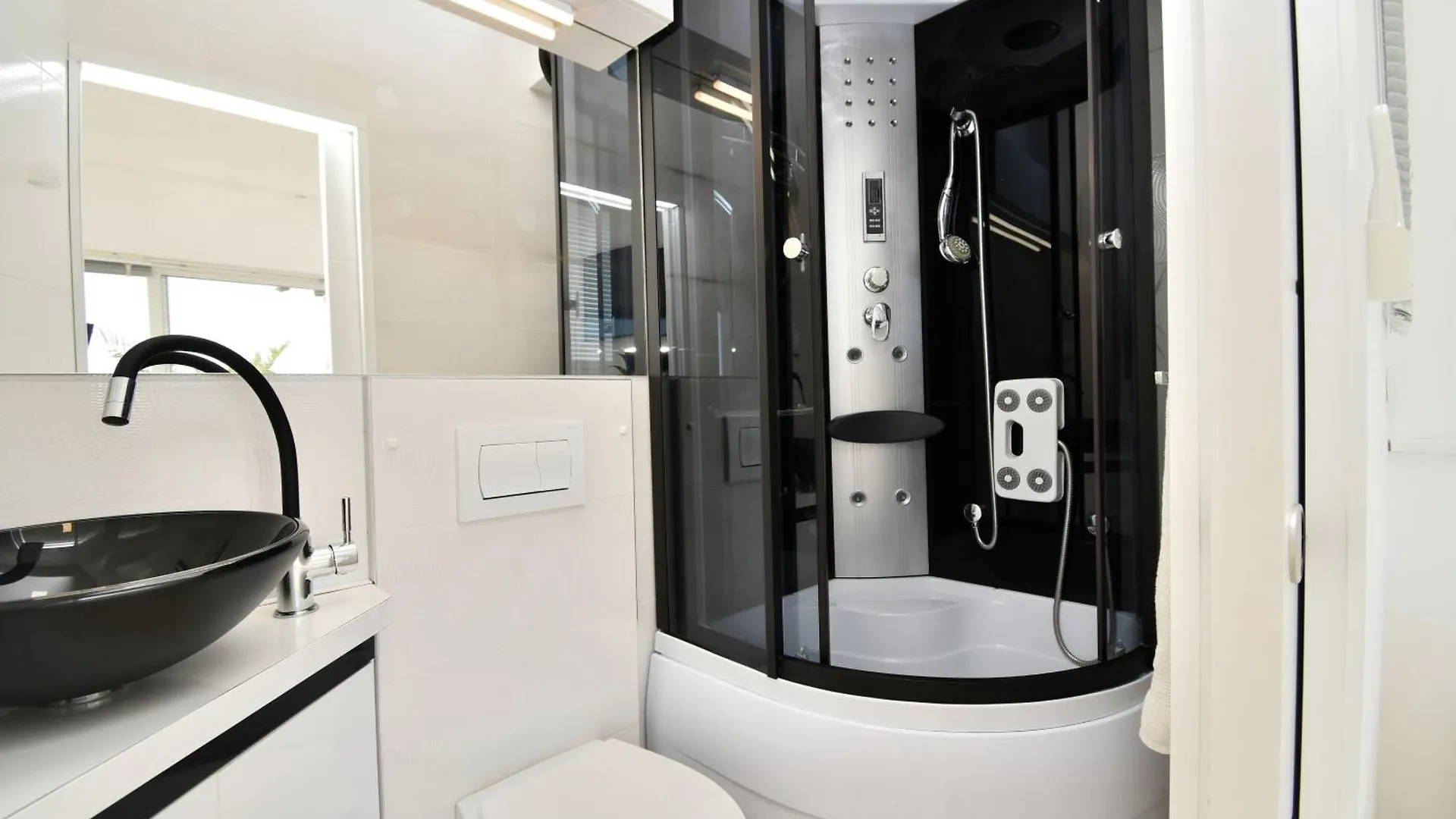 Apartments Lux With Pool Matulji 0*,  Croatia